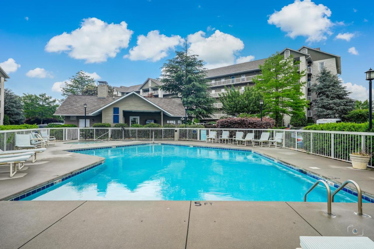 Kickin Back Whispering Pines 343 Apartment Pigeon Forge Luaran gambar